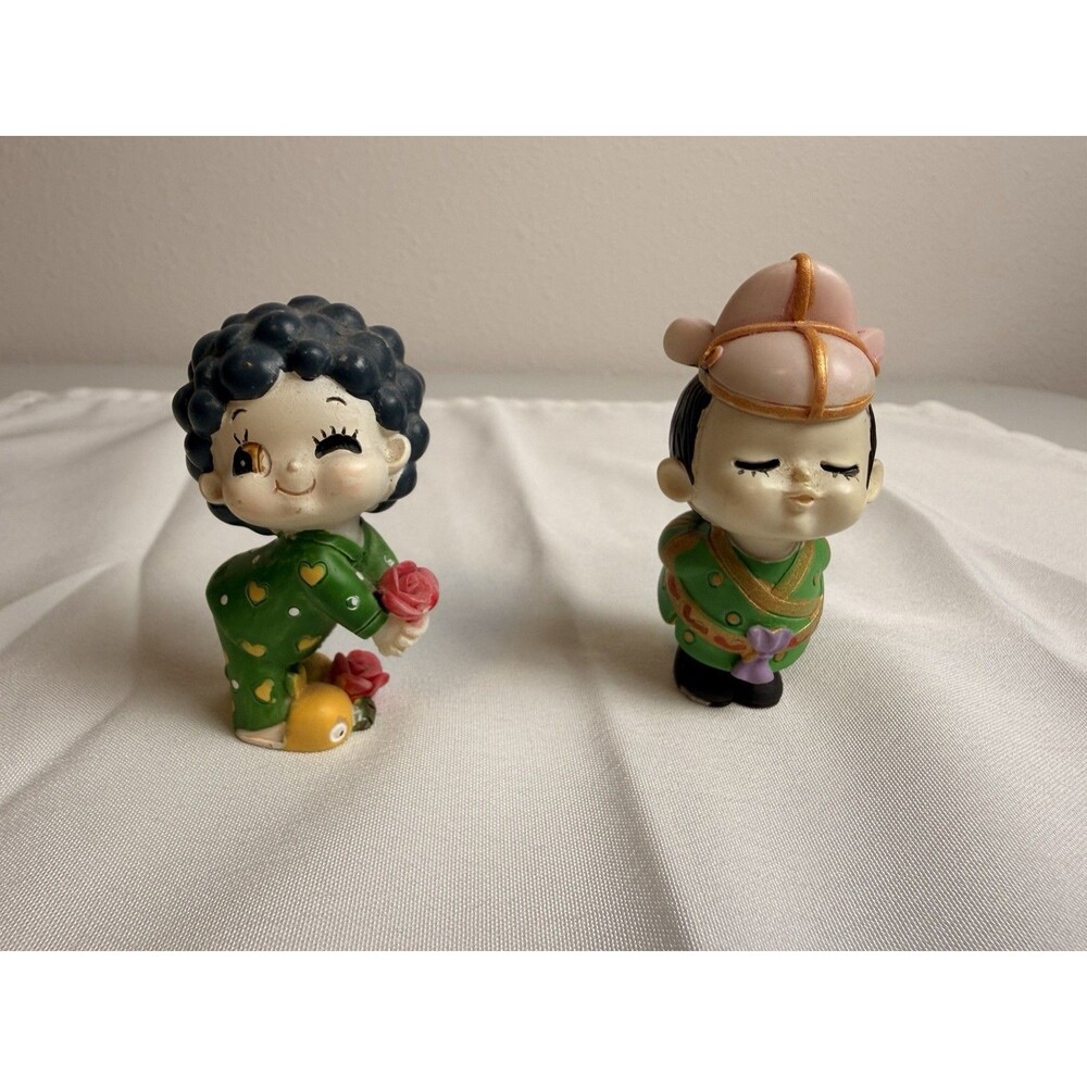 Vintage DAYU Boy & Girl Resin Figurine Pair – Asian Couple with Flowers